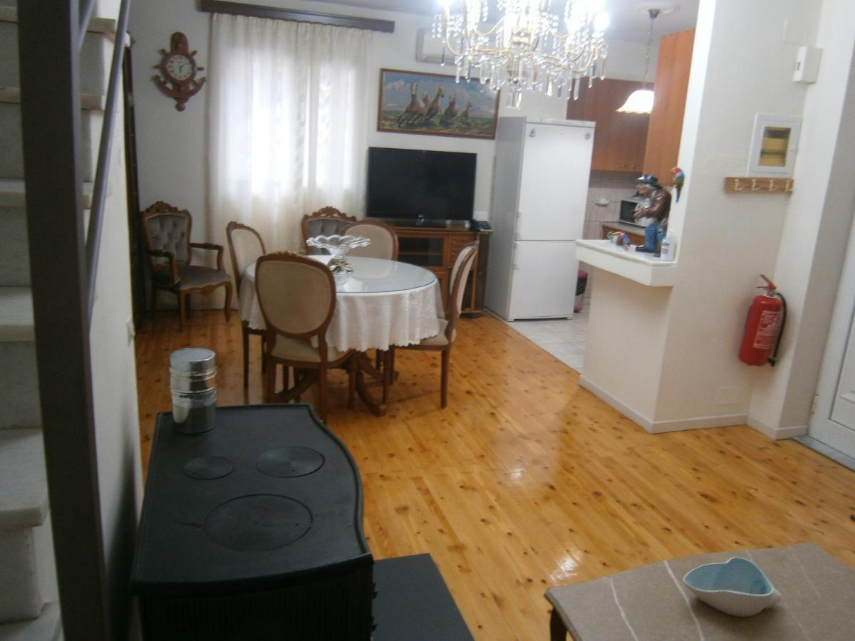 Villa Hospitality Nikiana Buitenkant foto
